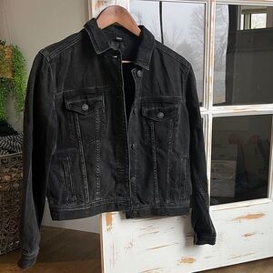 AE Women’s Black Denim Jacket